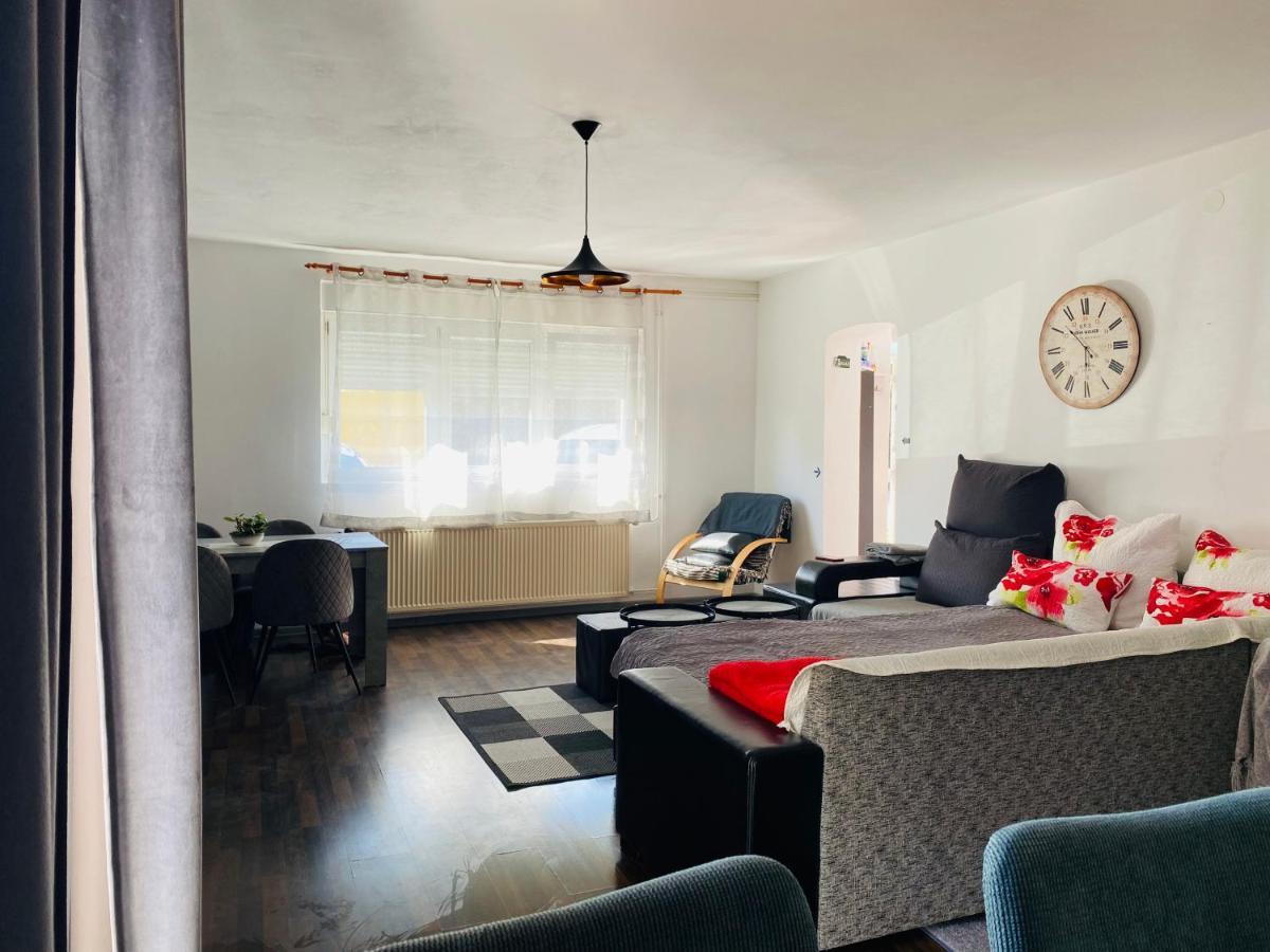 Apartment Zvecaj Dakovo Luaran gambar