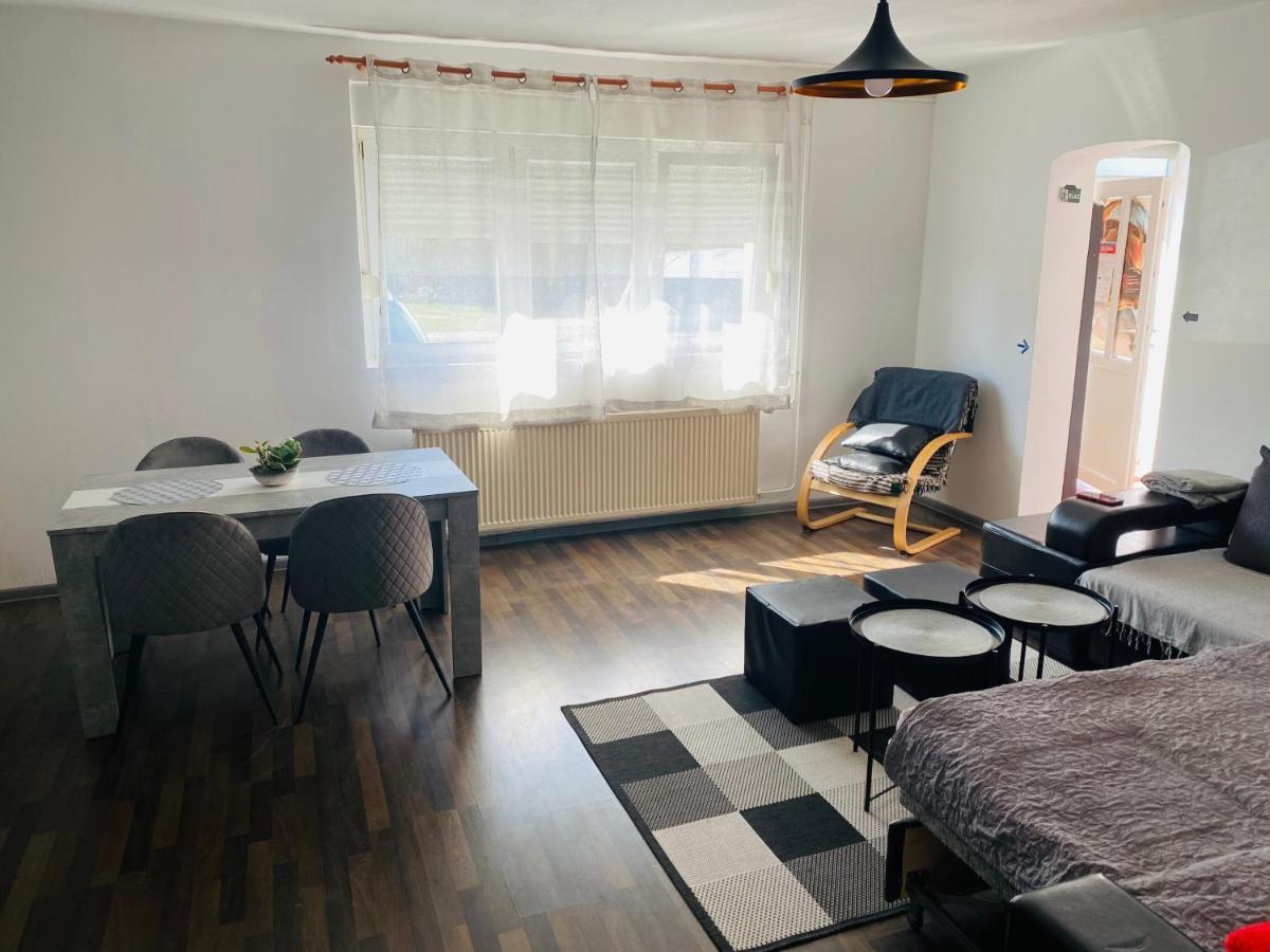 Apartment Zvecaj Dakovo Luaran gambar