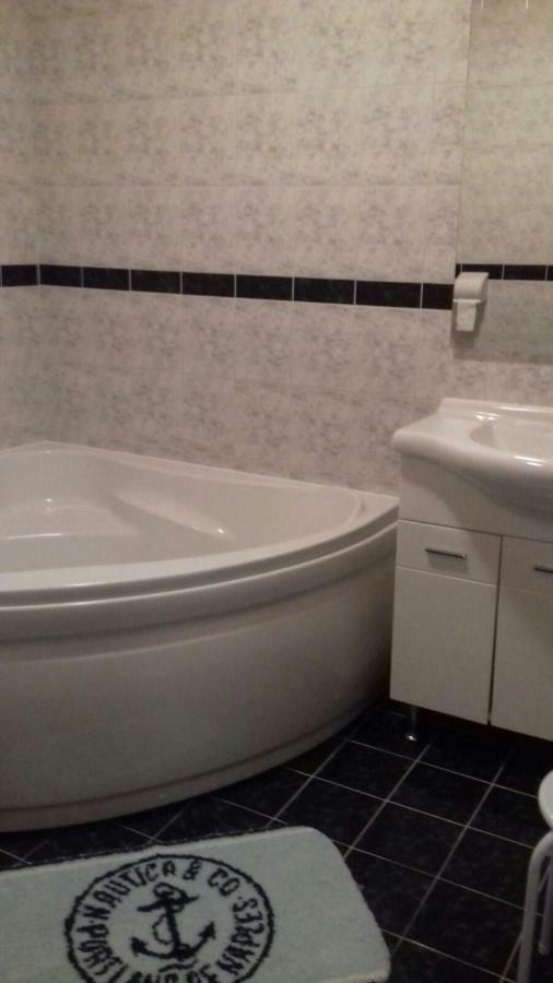 Apartment Zvecaj Dakovo Luaran gambar