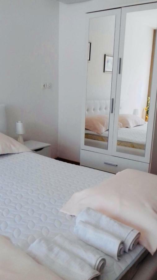 Apartment Zvecaj Dakovo Luaran gambar