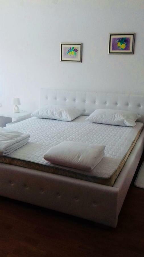 Apartment Zvecaj Dakovo Luaran gambar